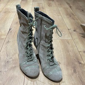 🛍 Short Sage Ankle Boots